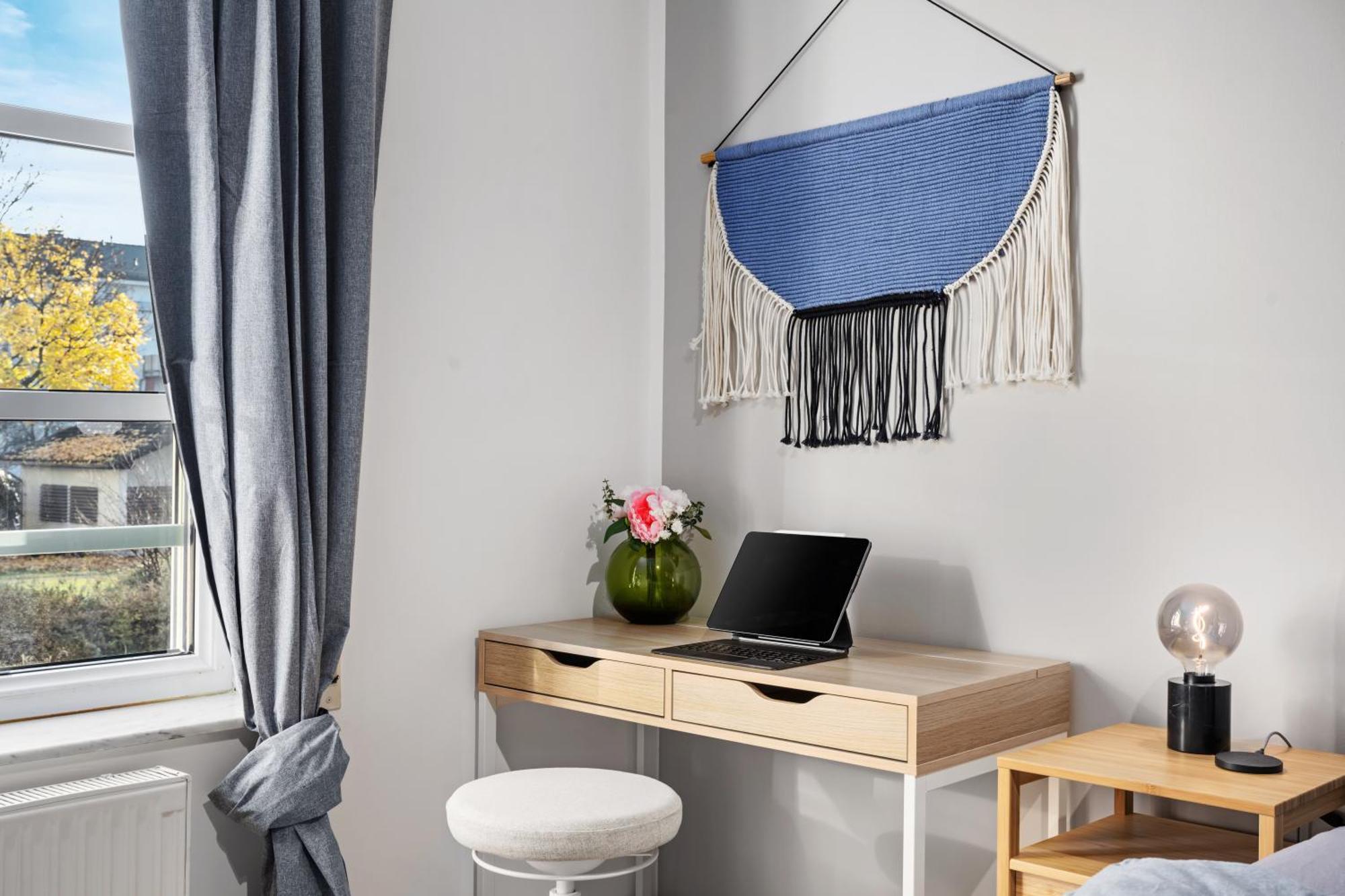 Edler Wohnraum Luxurioeses Apartment Mit Balkon, Boxspringbett, Kaffeevollautomat, Lift & Parkplatz เคมนิตซ์ ภายนอก รูปภาพ