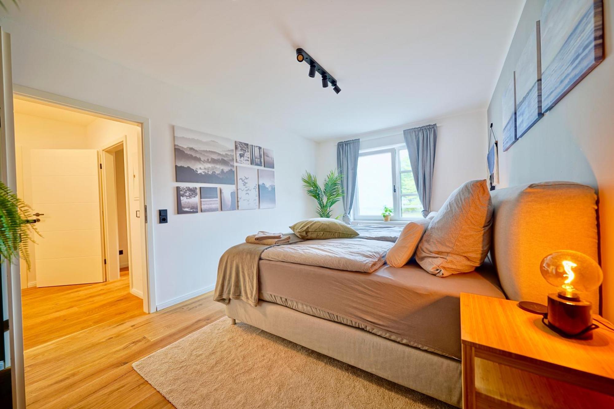Edler Wohnraum Luxurioeses Apartment Mit Balkon, Boxspringbett, Kaffeevollautomat, Lift & Parkplatz เคมนิตซ์ ภายนอก รูปภาพ